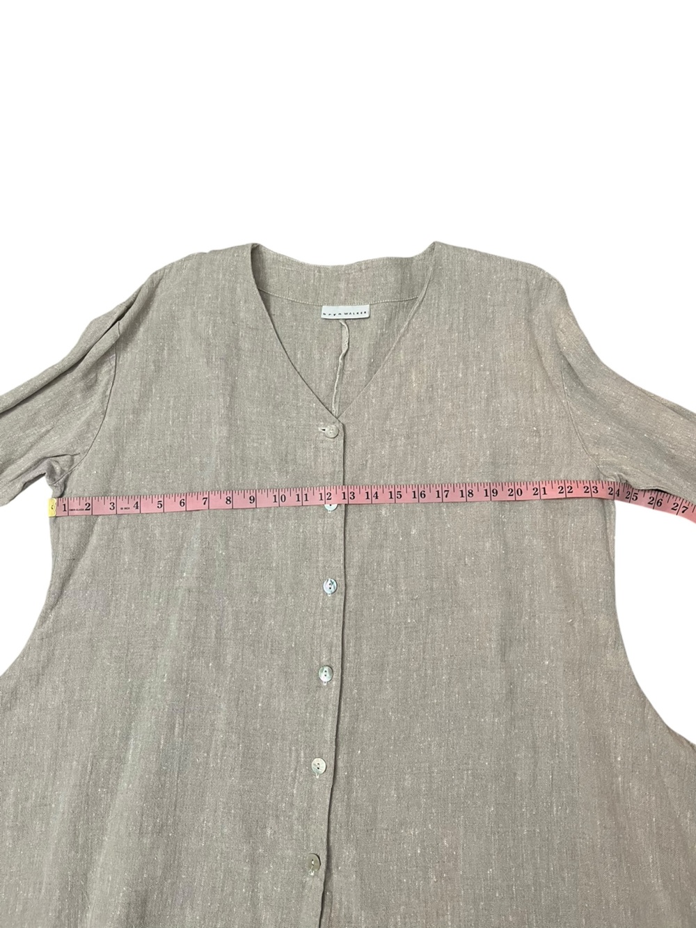 bryn Walker Taupe Button-Front Relaxed V-Neck Top 100% linen - Picture 4 of 9